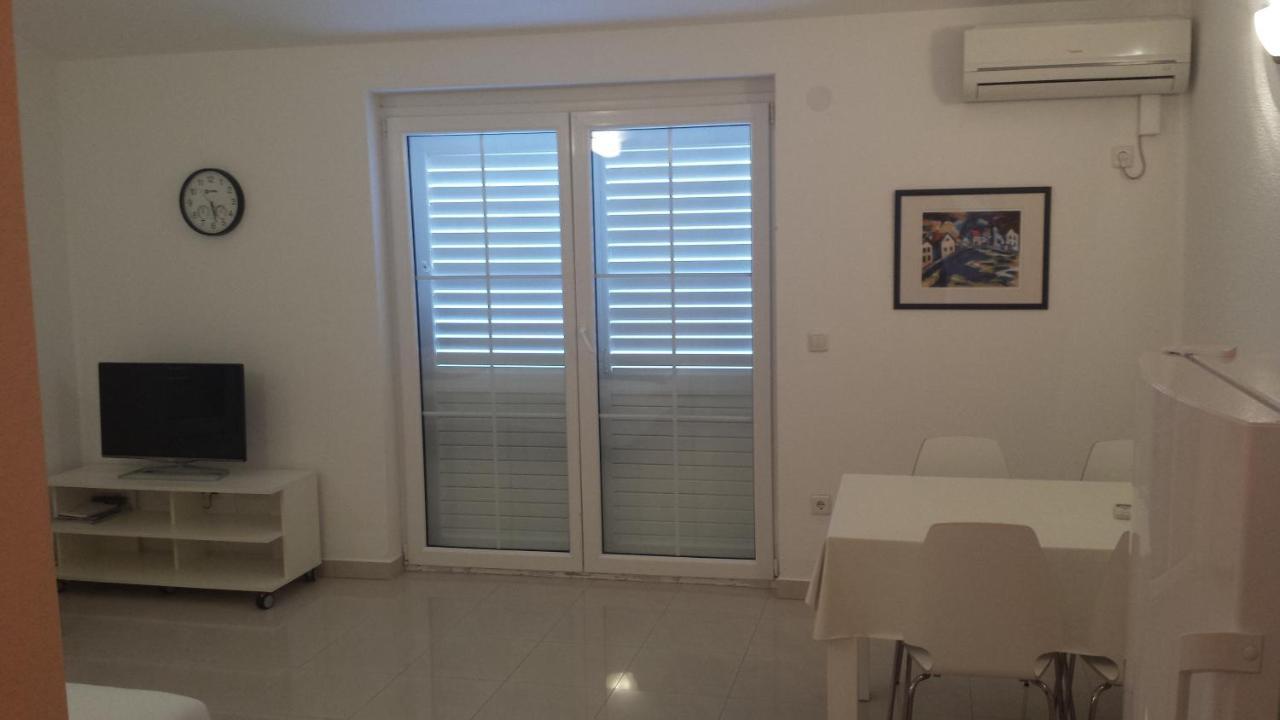 Apartments Irena 沃迪切 外观 照片