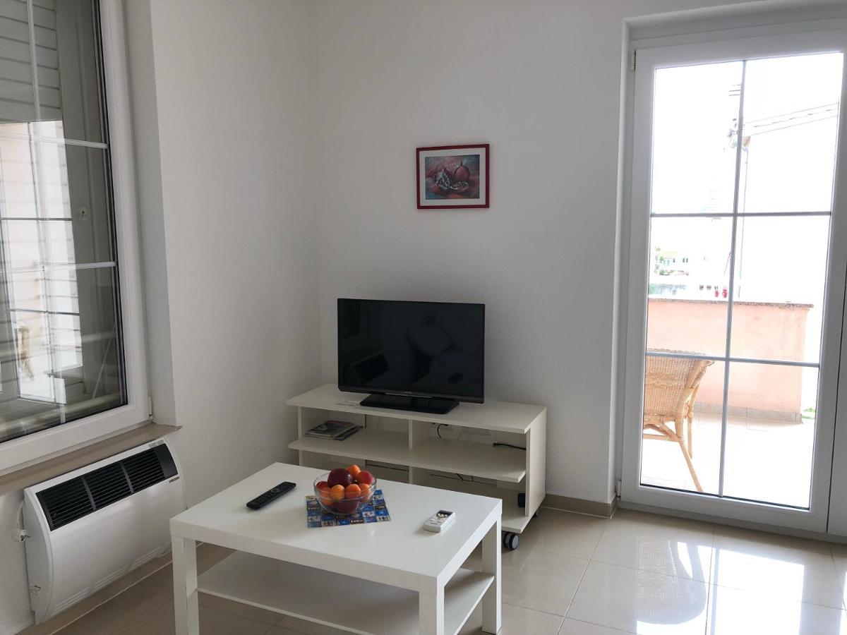 Apartments Irena 沃迪切 外观 照片