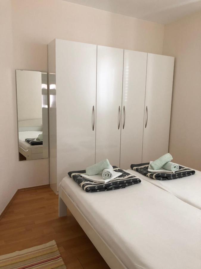 Apartments Irena 沃迪切 外观 照片