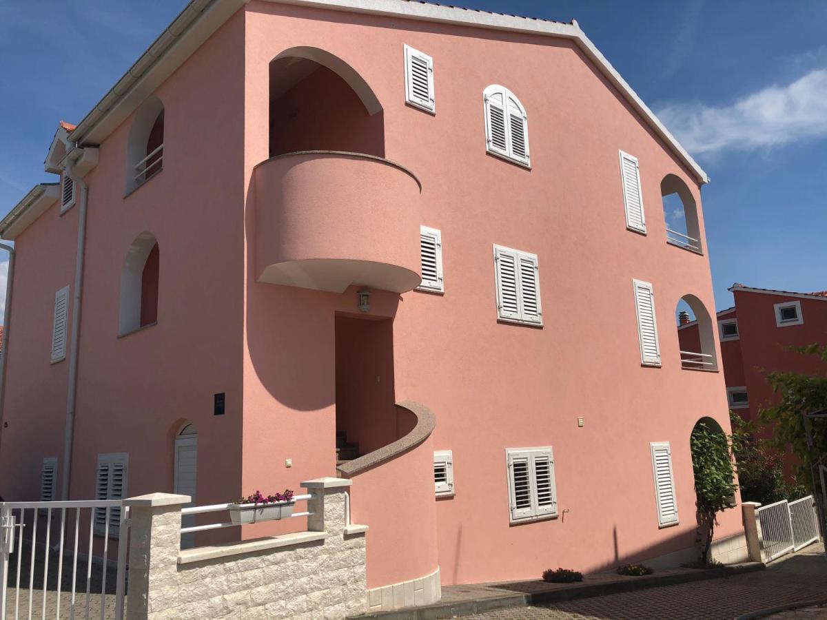 Apartments Irena 沃迪切 外观 照片